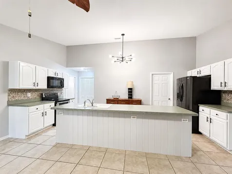 16758 SE 181st Terrace Weirsdale FL 32195
