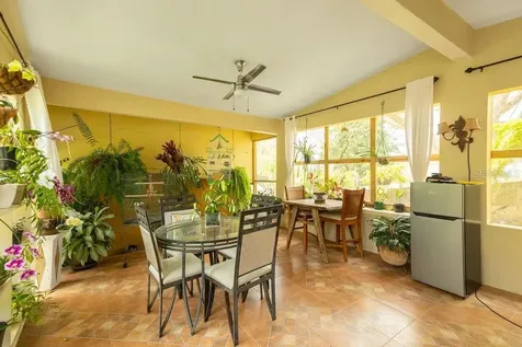 393 Monte Carmelo Vieques PR 00765