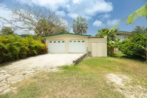 393 Monte Carmelo Vieques PR 00765