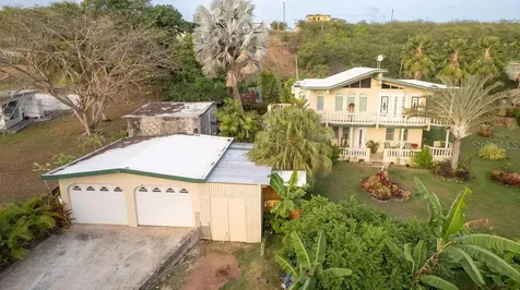393 Monte Carmelo Vieques PR 00765
