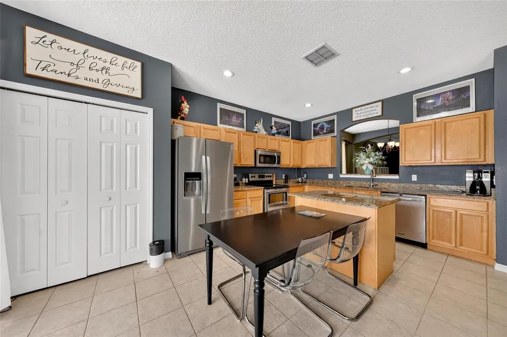 8521 Palm Harbor Drive Kissimmee FL 34747