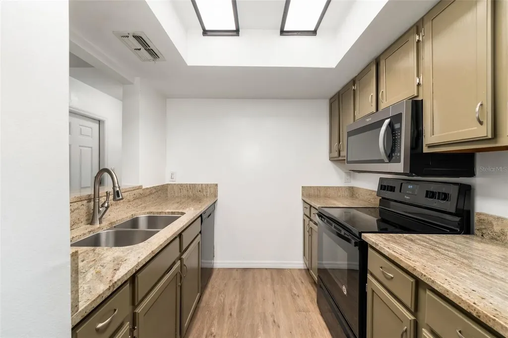 825 SW 55th Terrace Gainesville FL 32607