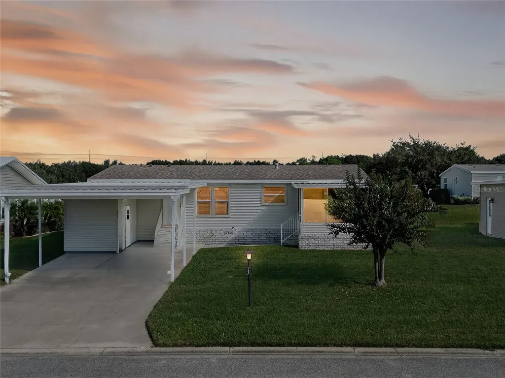 4025 Myrtle Oak Court Zellwood FL 32798