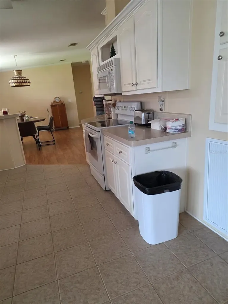 4025 Myrtle Oak Court Zellwood FL 32798