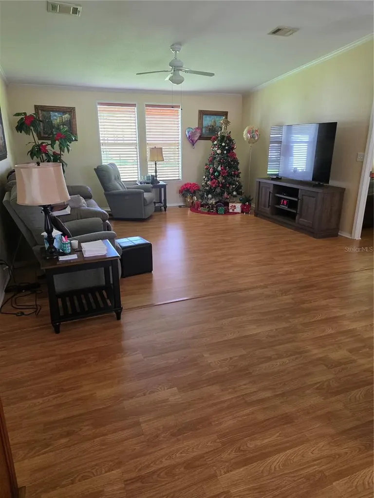 4025 Myrtle Oak Court Zellwood FL 32798