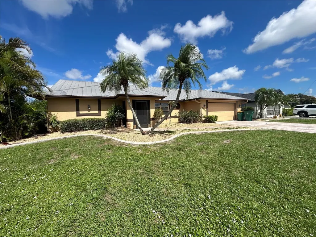 2093 Rio De Janeiro Avenue Punta Gorda FL 33983