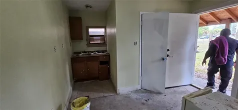 5910 N 40th Street Tampa FL 33610