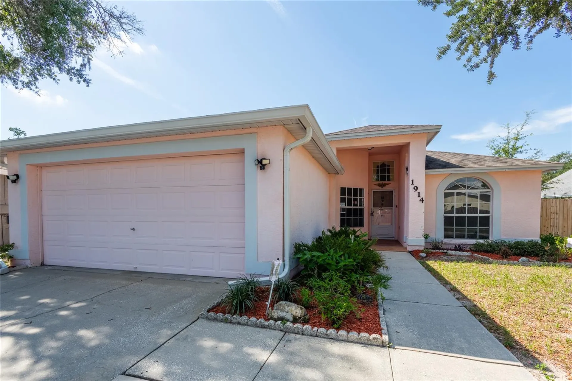 1914 Woodcut Drive Lutz FL 33559