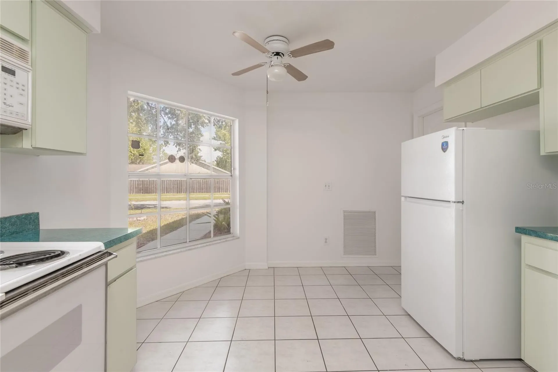 1914 Woodcut Drive Lutz FL 33559