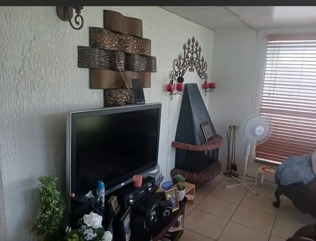 2409 Ming Court Kissimmee FL 34744