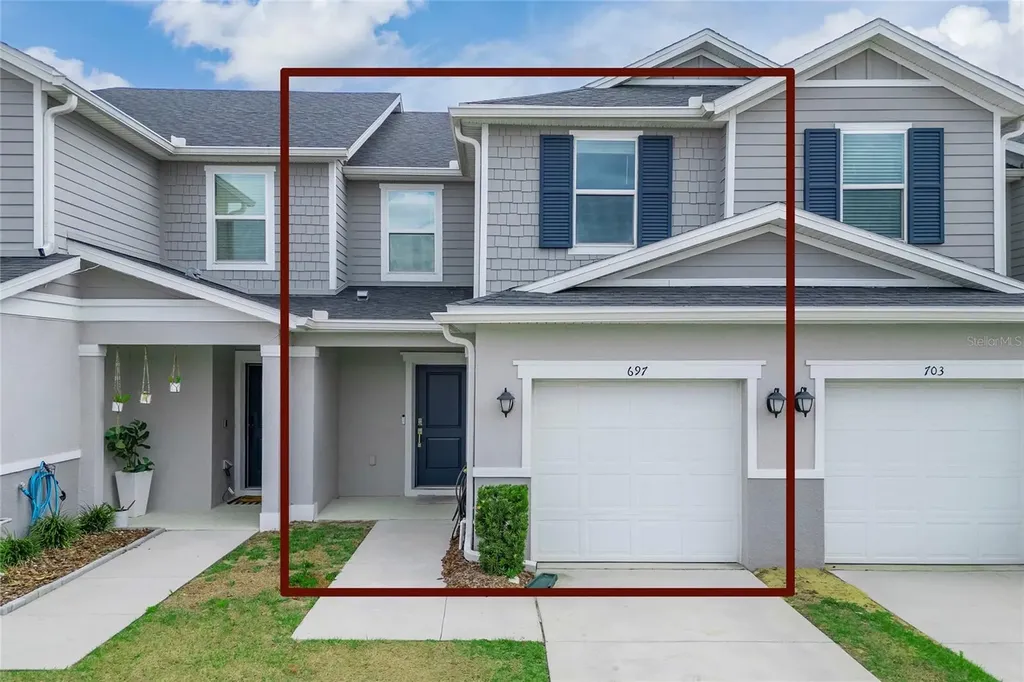 697 Stoney Point Circle Davenport FL 33896