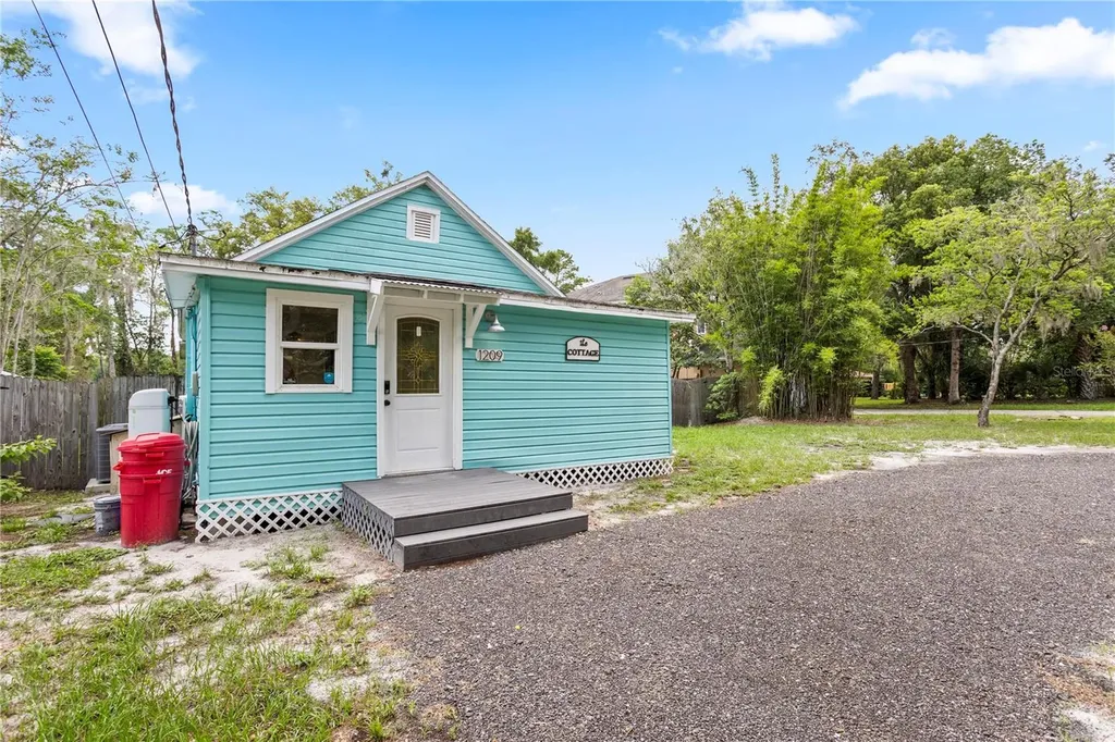 1209 Quintuplet Court Casselberry FL 32707