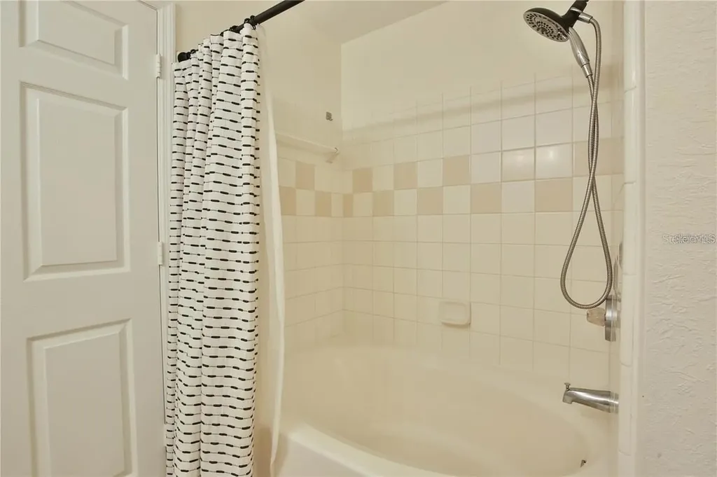 5570 Rosehill Road Sarasota FL 34233