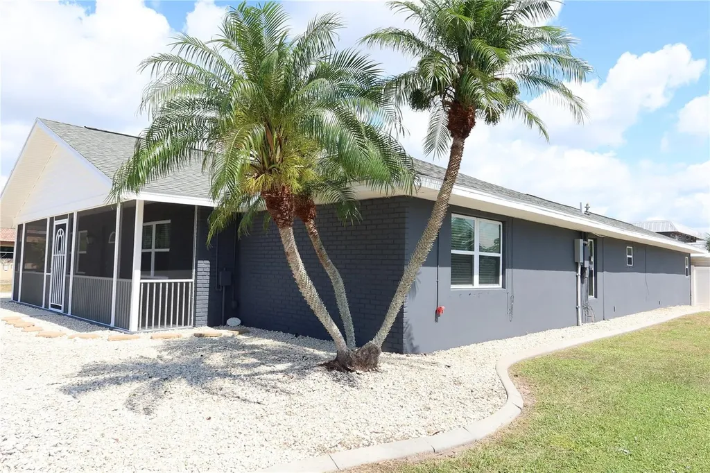 22464 Lewiston Avenue Port Charlotte FL 33952