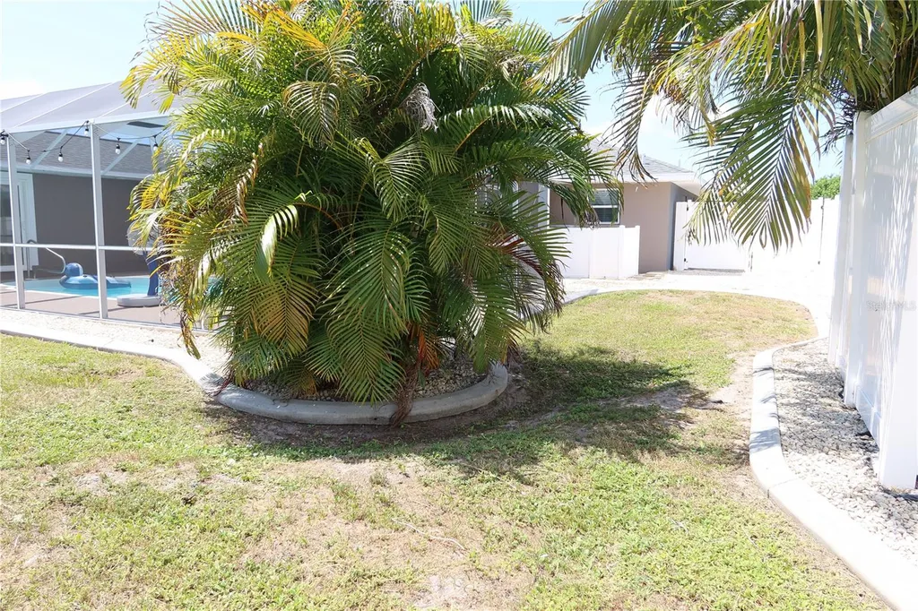 22464 Lewiston Avenue Port Charlotte FL 33952