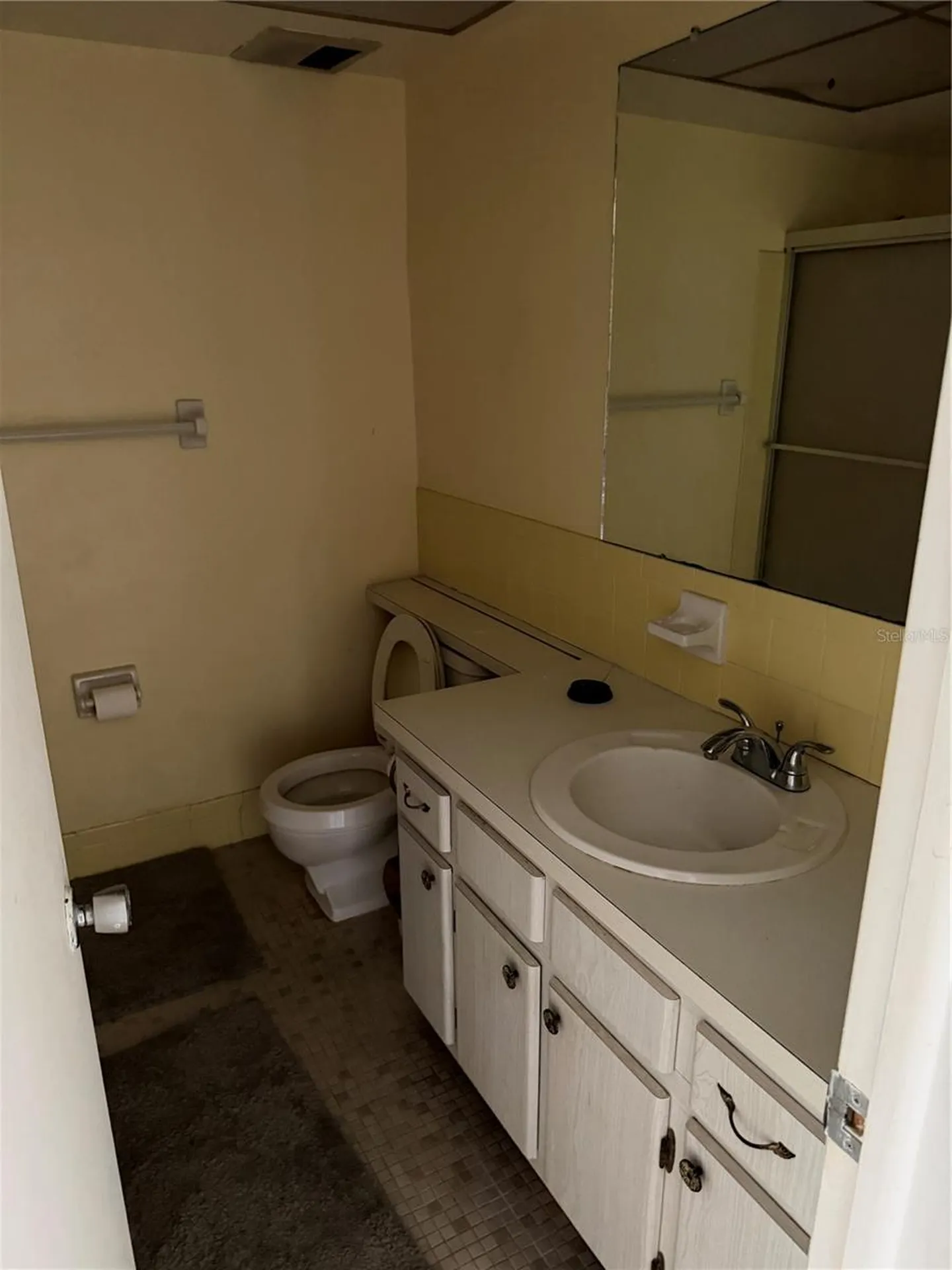 5725 12th Avenue N St Petersburg FL 33710