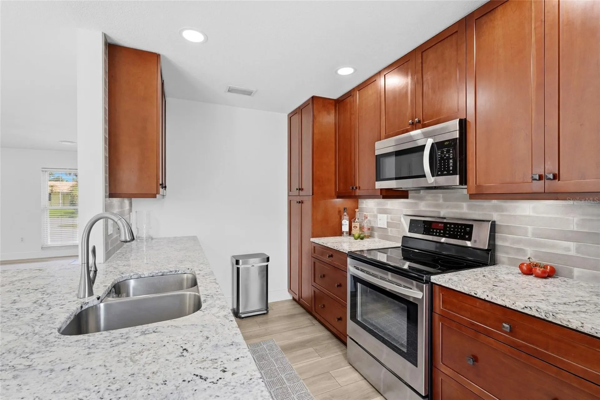 138 Holly Avenue Sarasota FL 34243