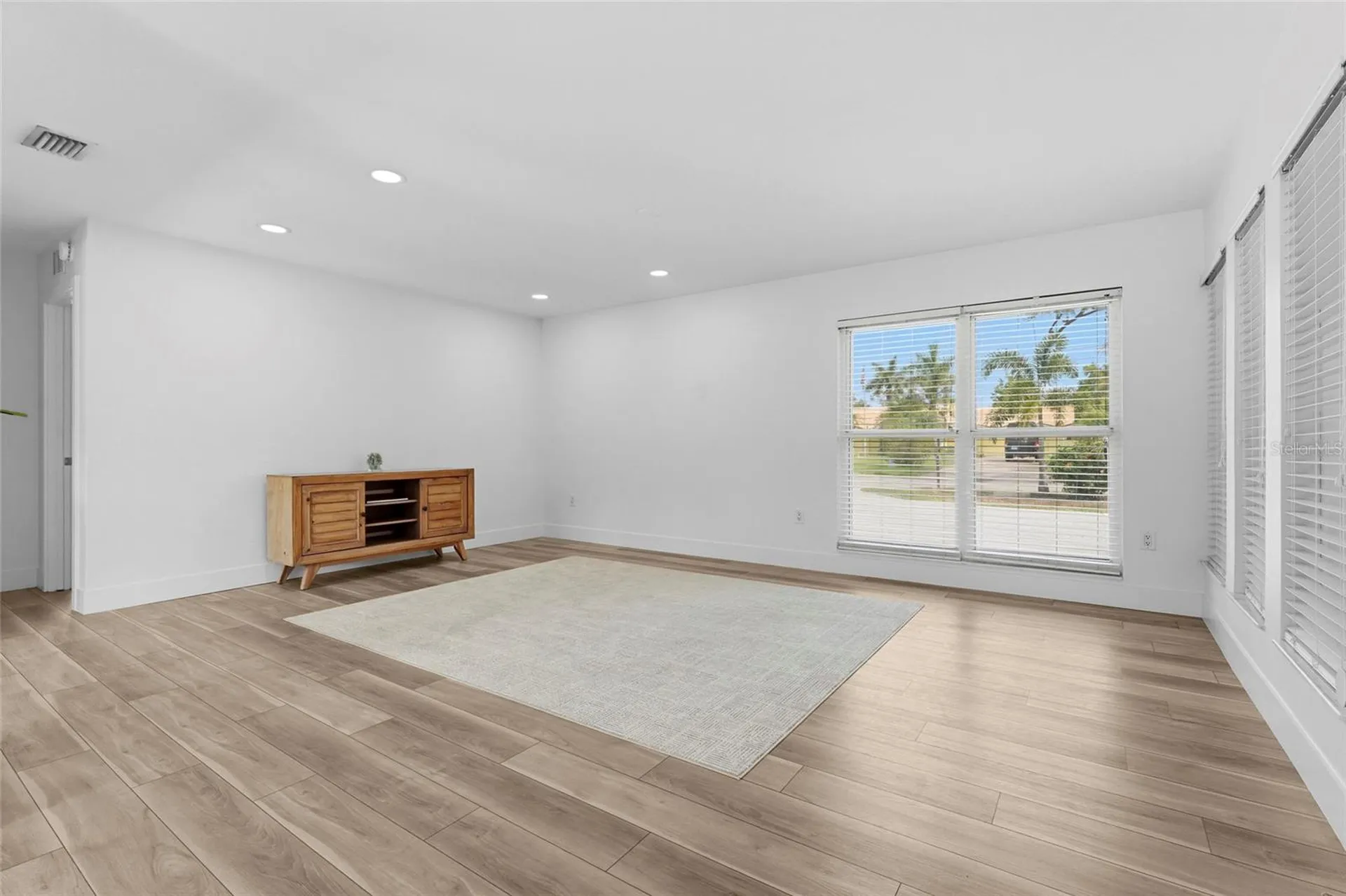 138 Holly Avenue Sarasota FL 34243