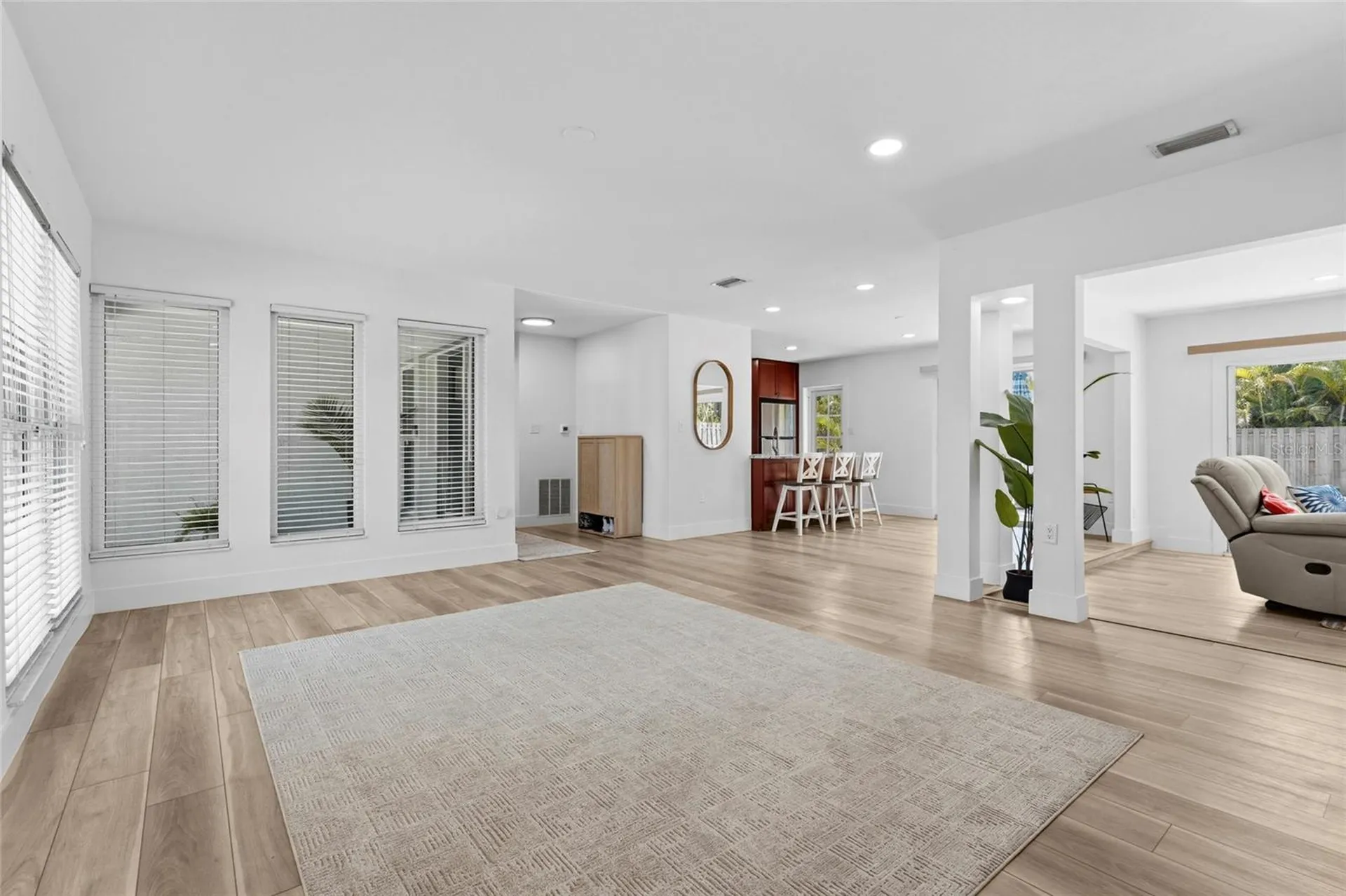 138 Holly Avenue Sarasota FL 34243