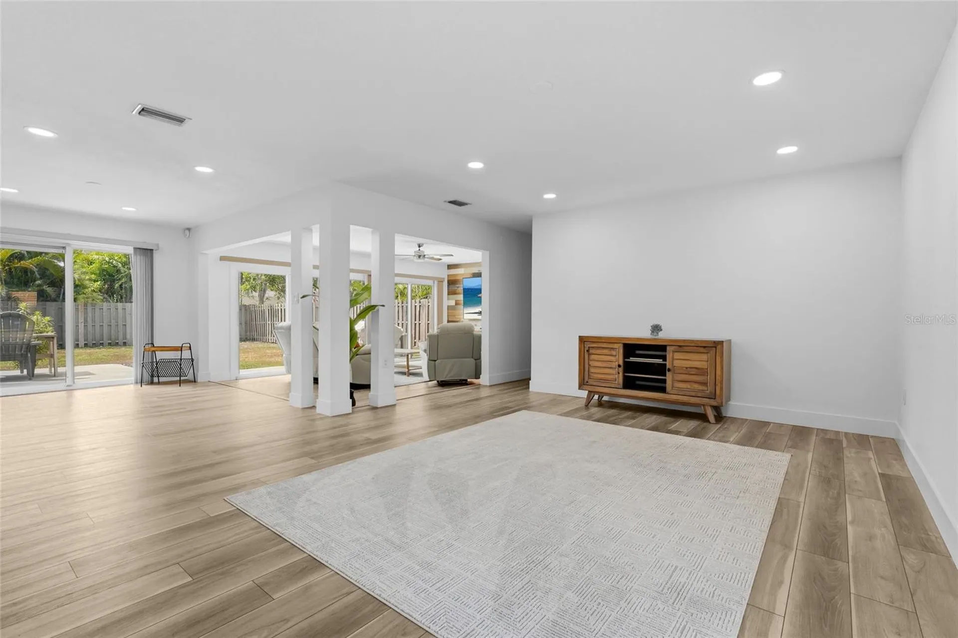 138 Holly Avenue Sarasota FL 34243