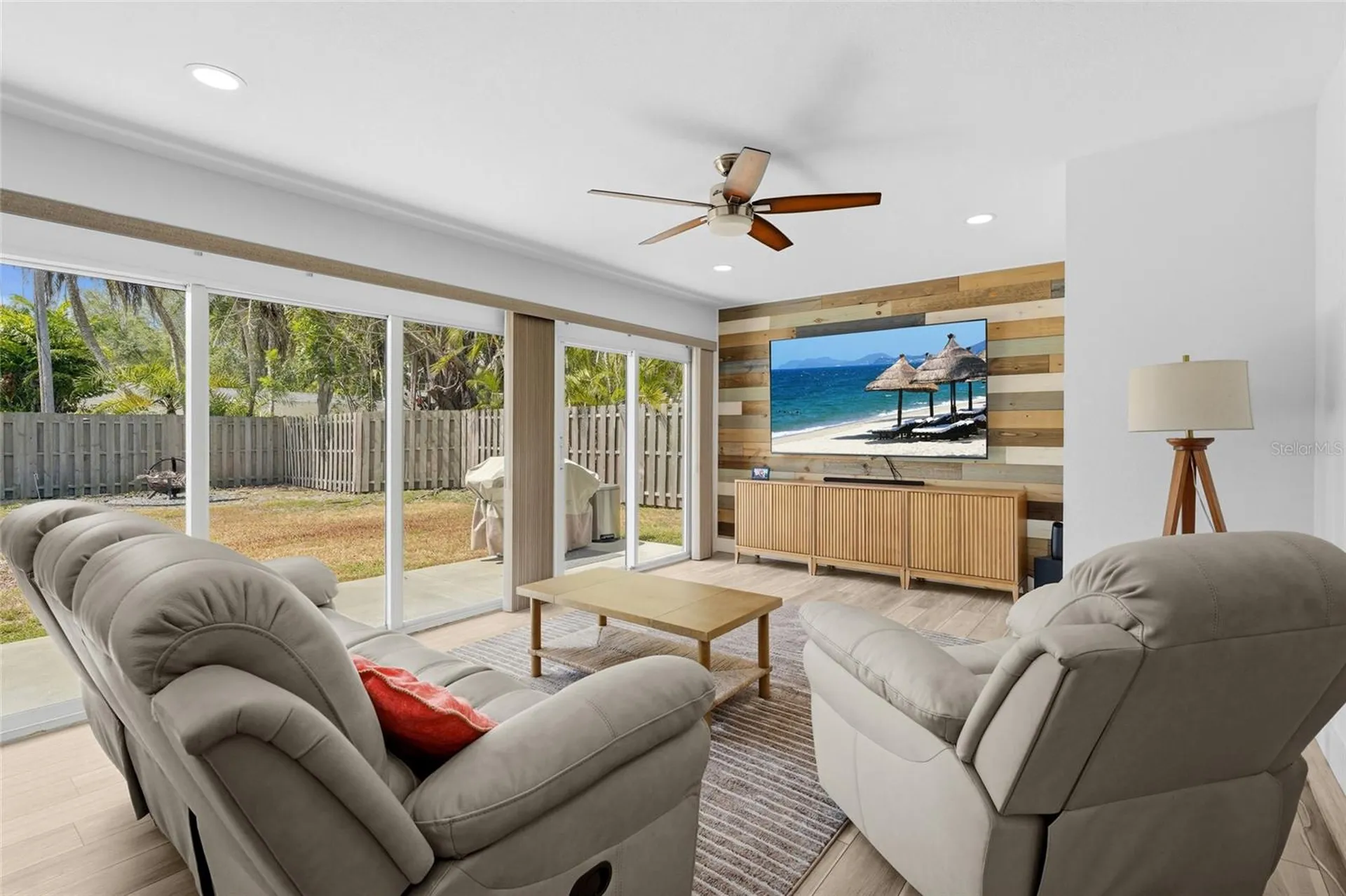 138 Holly Avenue Sarasota FL 34243
