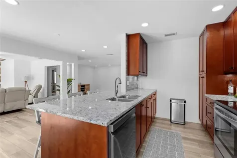 138 Holly Avenue Sarasota FL 34243