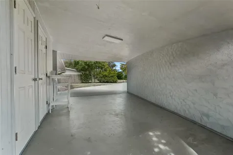 138 Holly Avenue Sarasota FL 34243