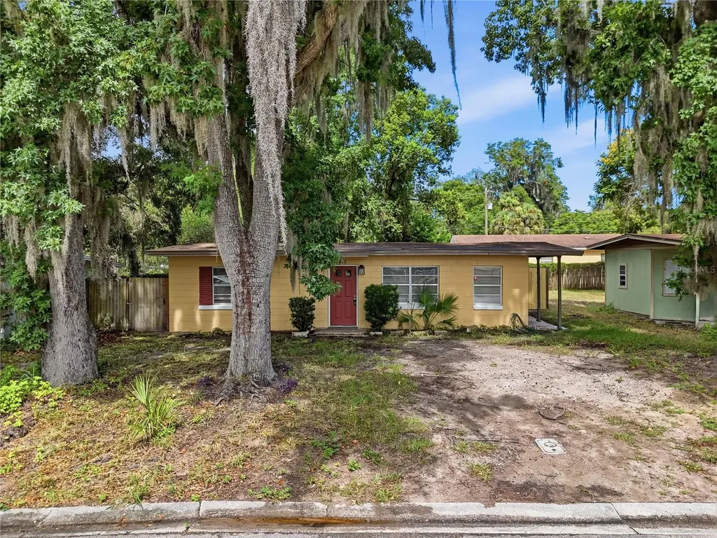 615 Danvers Street Eustis FL 32726
