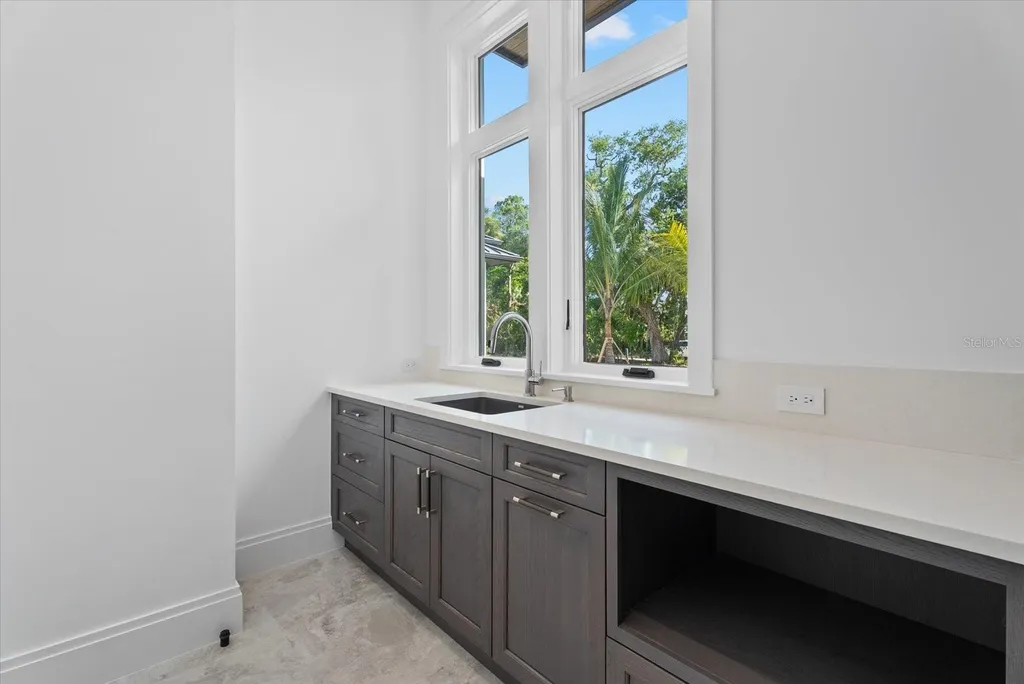 5215 Hidden Harbor Road Sarasota FL 34242