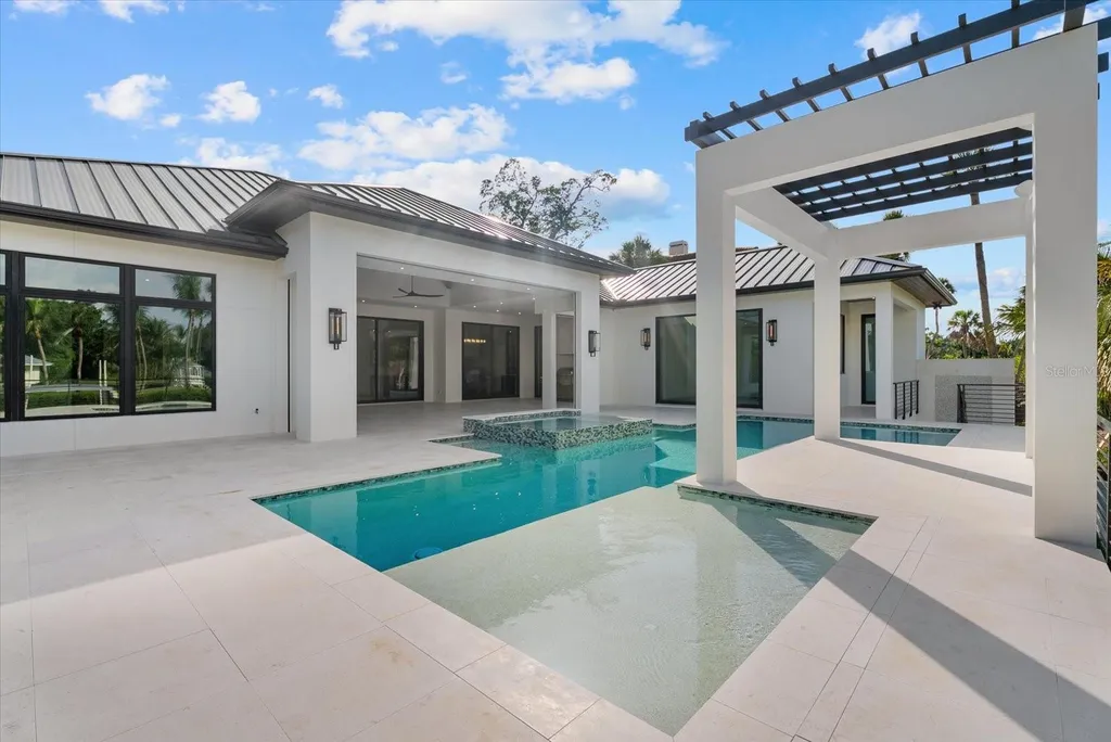 5215 Hidden Harbor Road Sarasota FL 34242