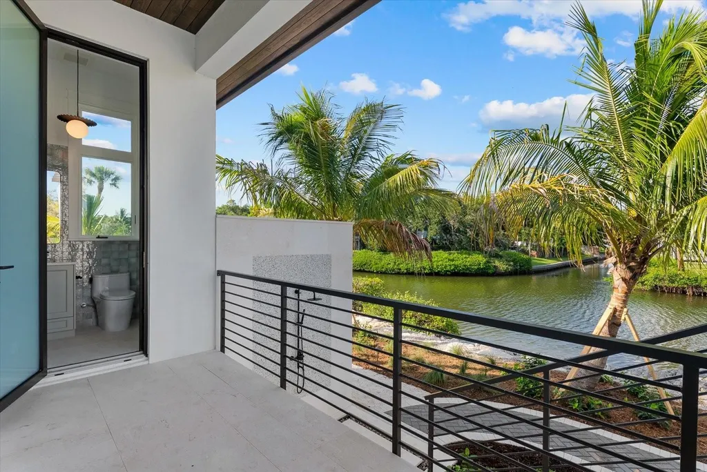 5215 Hidden Harbor Road Sarasota FL 34242