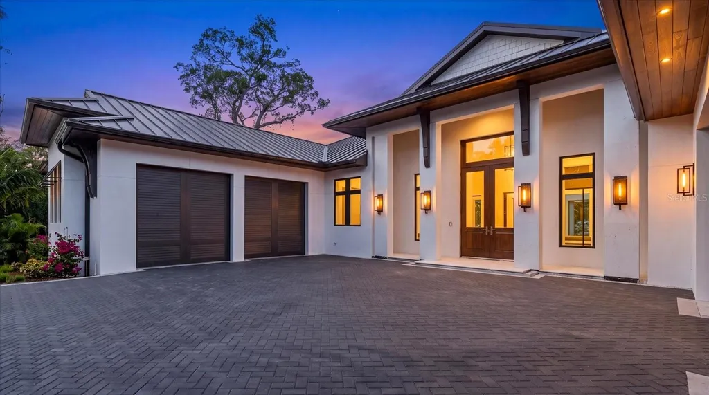 5215 Hidden Harbor Road Sarasota FL 34242