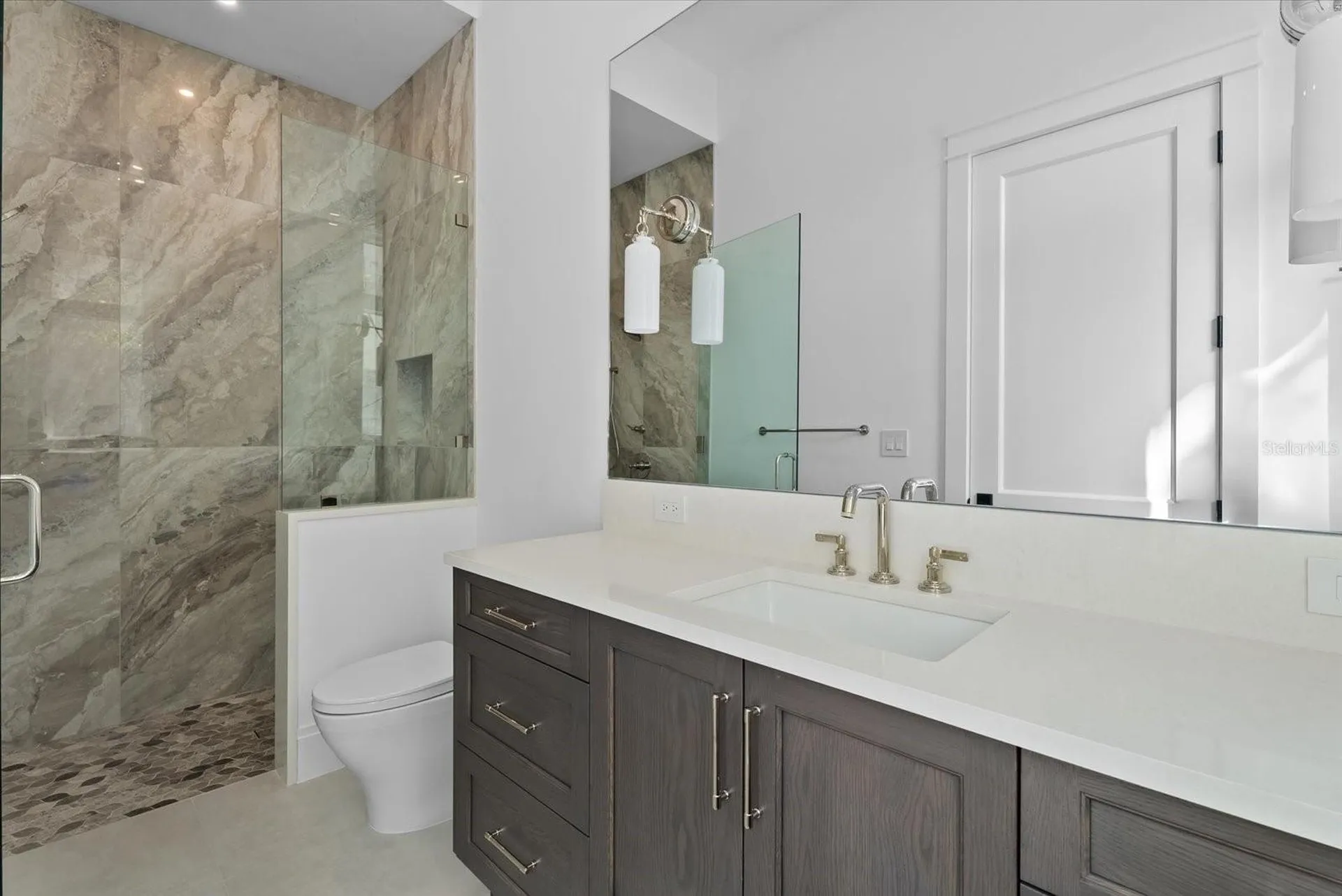 5215 Hidden Harbor Road Sarasota FL 34242