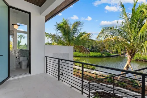 5215 Hidden Harbor Road Sarasota FL 34242