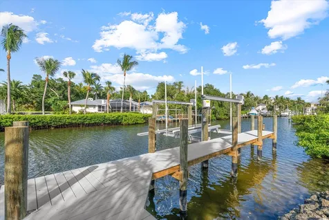 5215 Hidden Harbor Road Sarasota FL 34242