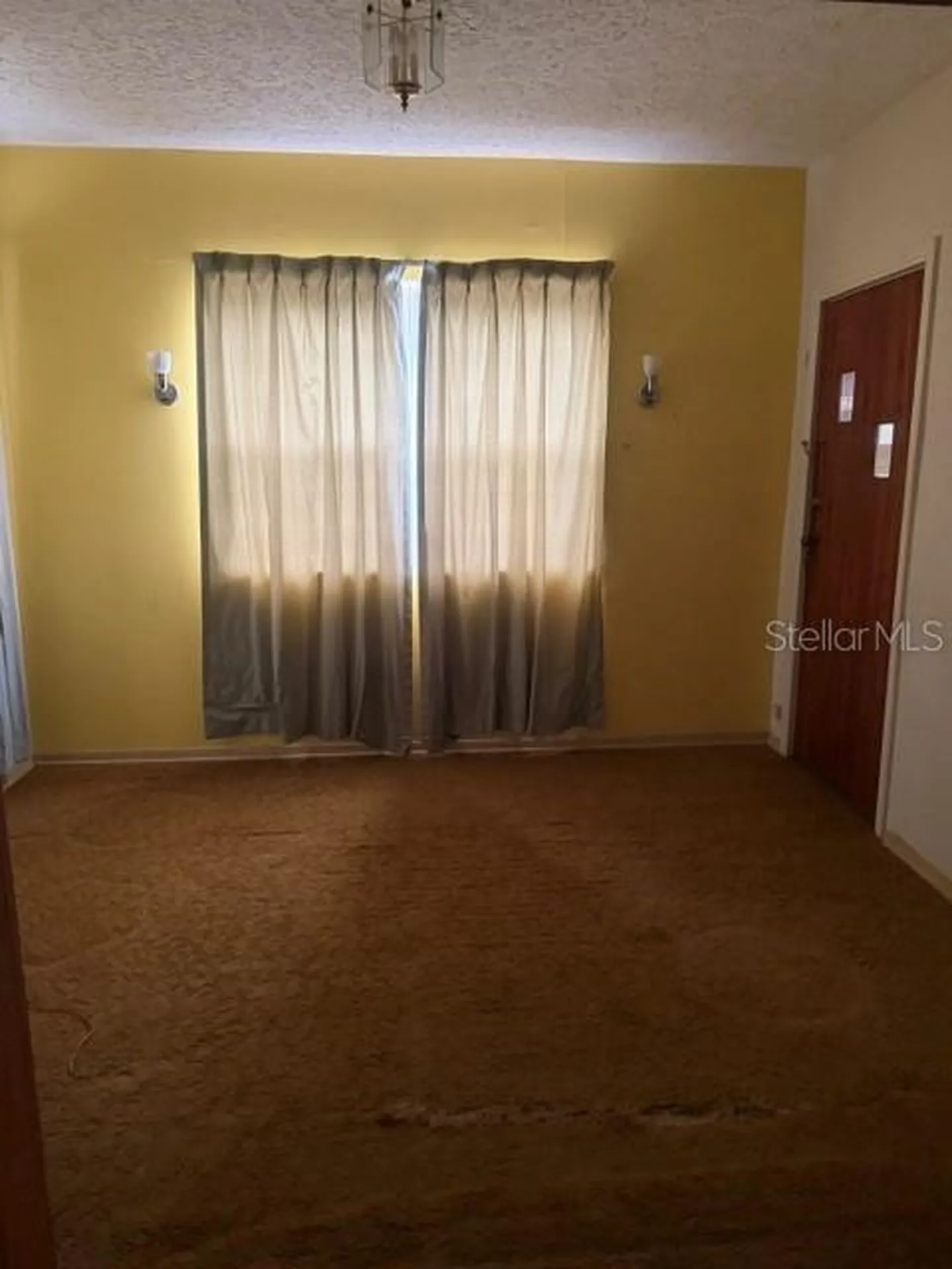 8705 N Wick Place Tampa FL 33604