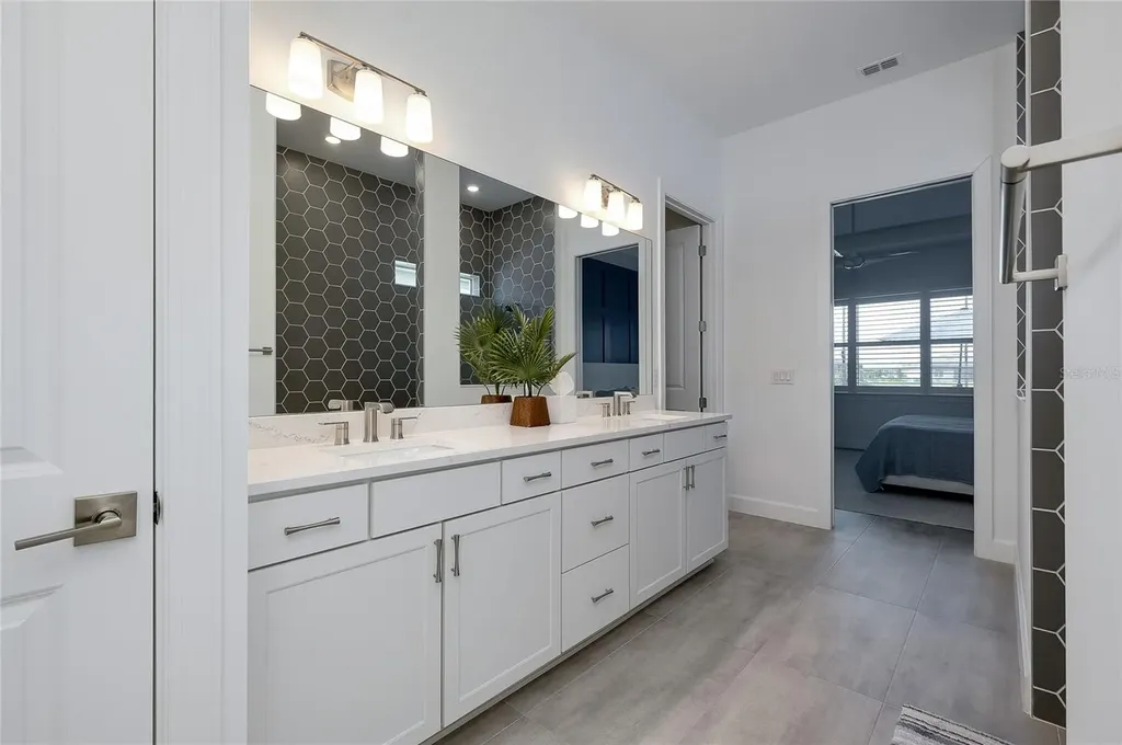 10105 Beachwalk Drive Englewood FL 34223