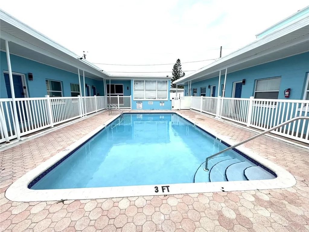 13343 Gulf Boulevard St Petersburg FL 33708