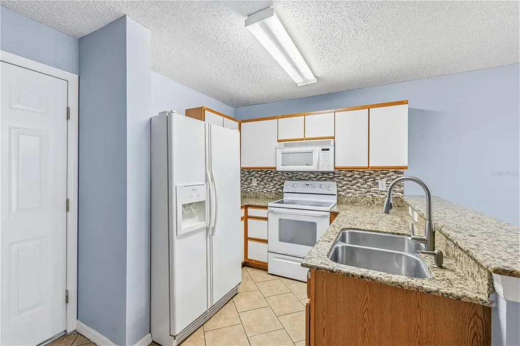 8431 Edgewater Place Boulevard Tampa FL 33615