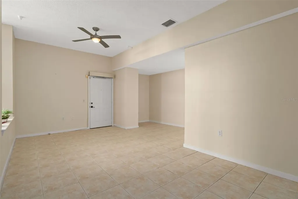 701 Mirror Lake Drive N St Petersburg FL 33701