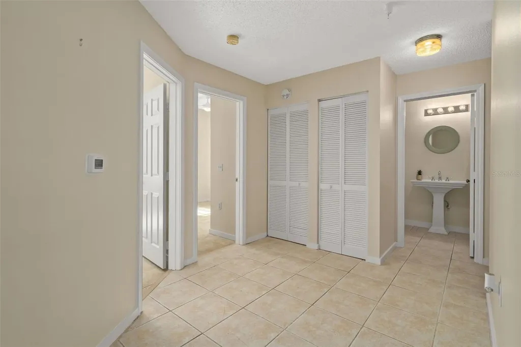 701 Mirror Lake Drive N St Petersburg FL 33701