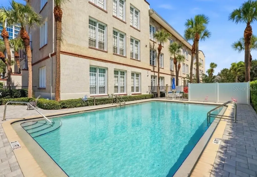 701 Mirror Lake Drive N St Petersburg FL 33701