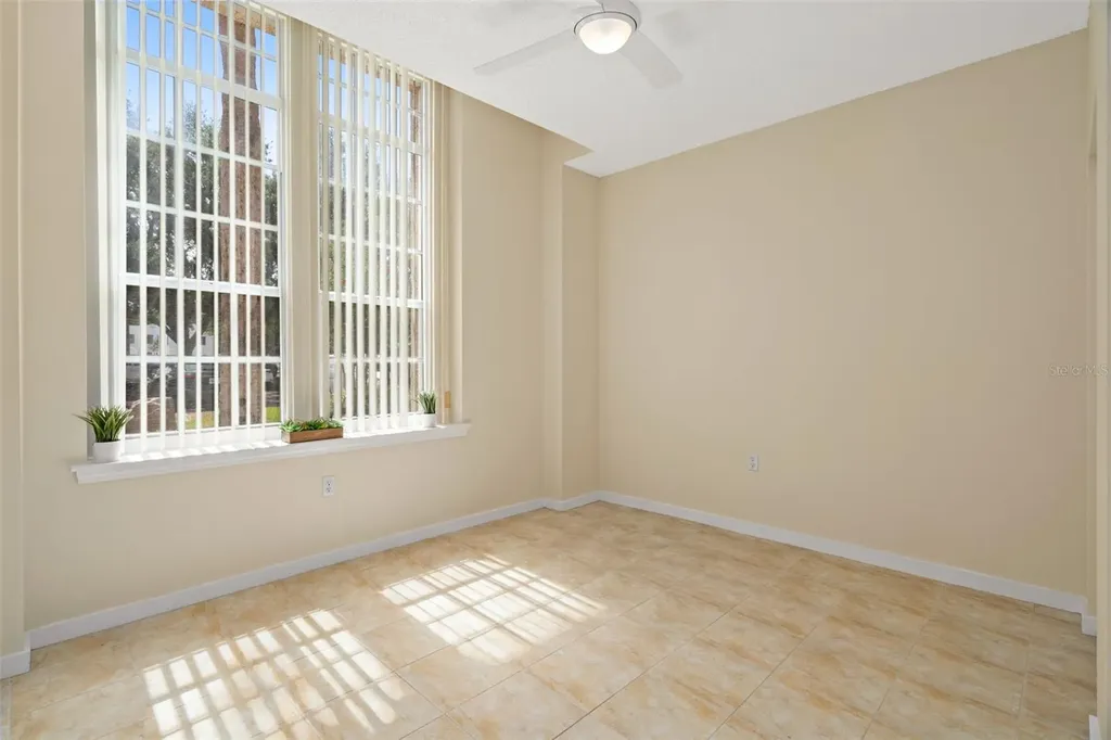 701 Mirror Lake Drive N St Petersburg FL 33701