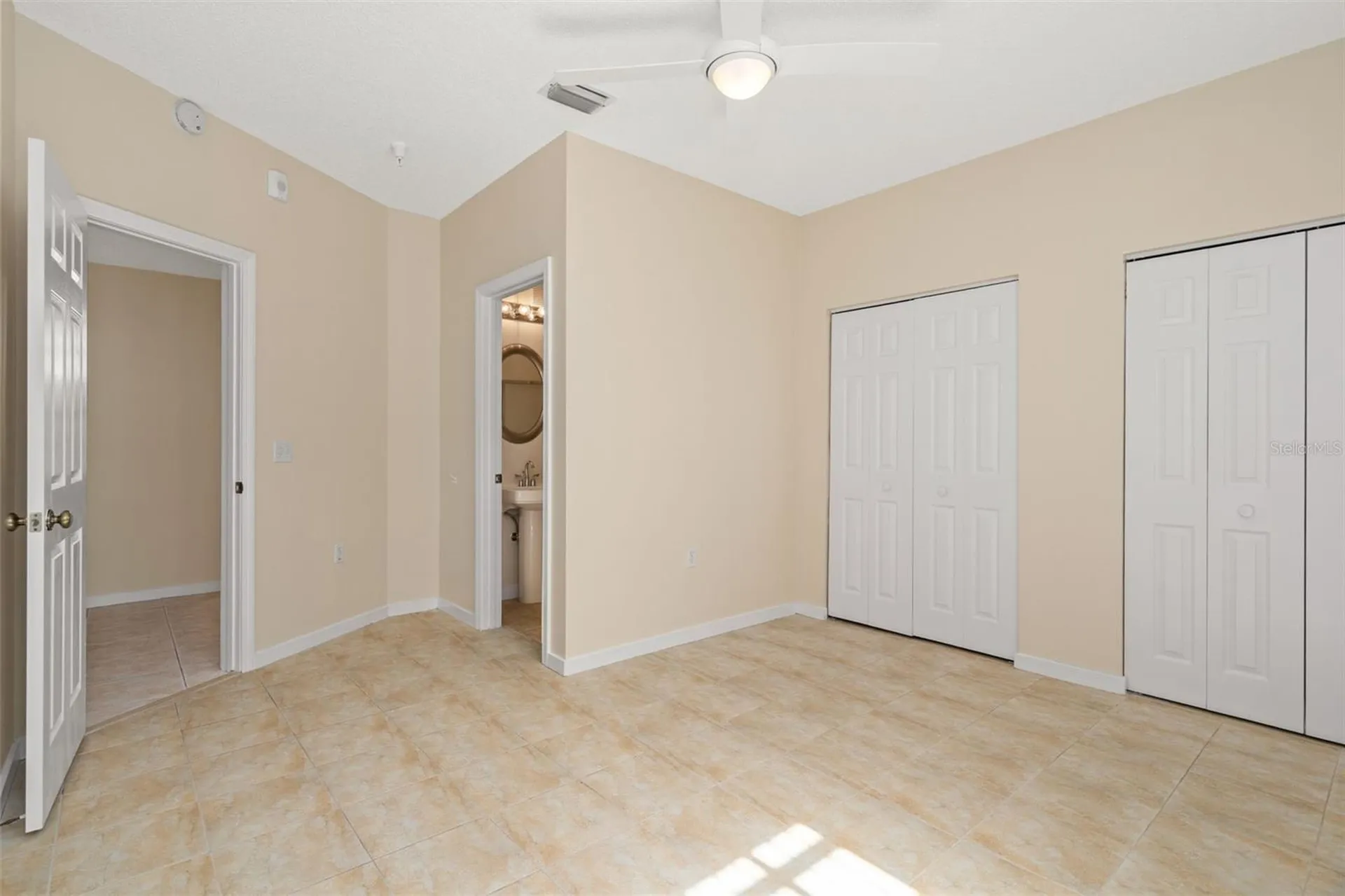 701 Mirror Lake Drive N St Petersburg FL 33701