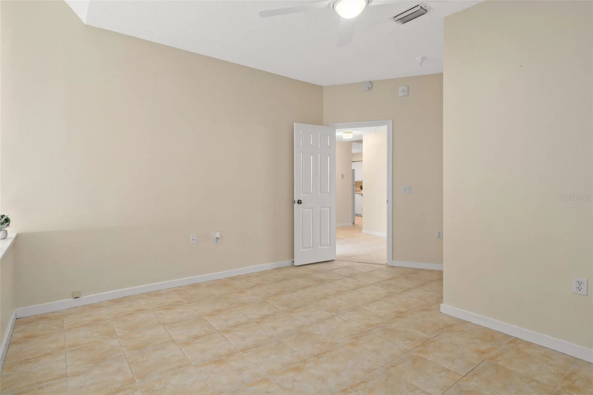 701 Mirror Lake Drive N St Petersburg FL 33701