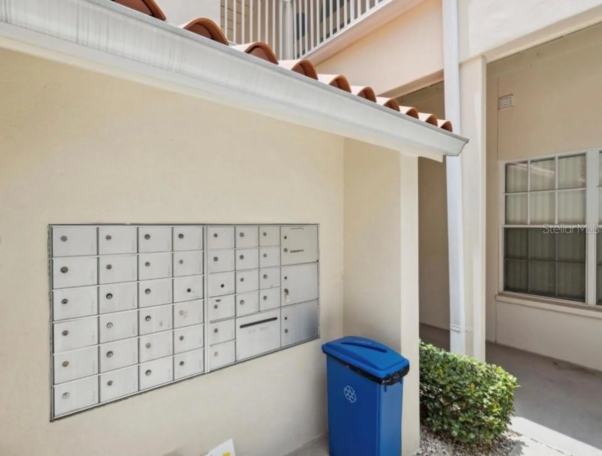 701 Mirror Lake Drive N St Petersburg FL 33701