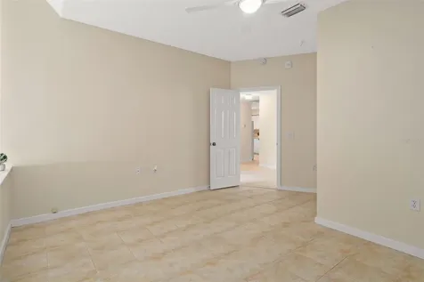 701 Mirror Lake Drive N St Petersburg FL 33701