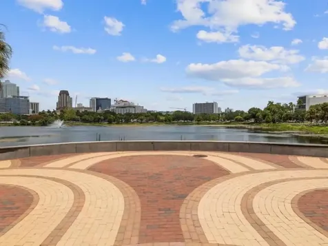 701 Mirror Lake Drive N St Petersburg FL 33701