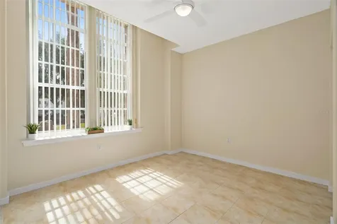 701 Mirror Lake Drive N St Petersburg FL 33701