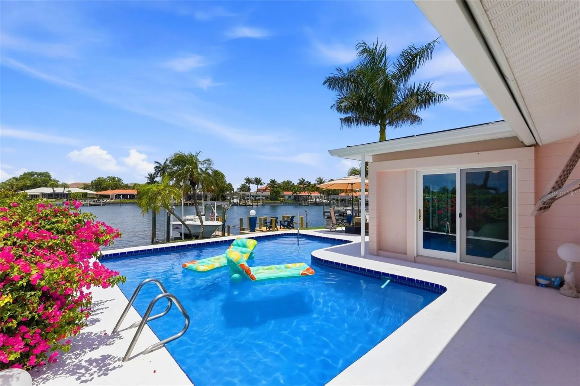 2061 Michigan Avenue NE St Petersburg FL 33703